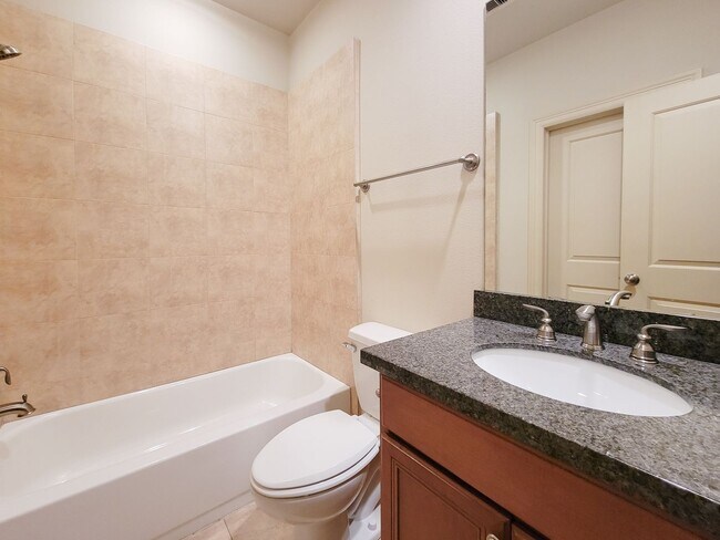 Building Photo - Stunning Corner Unit with Breathtaking Views!