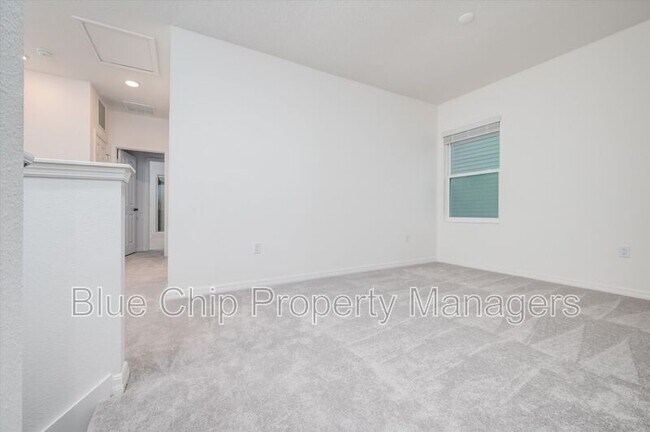 Building Photo - 34200 Cinder Wy