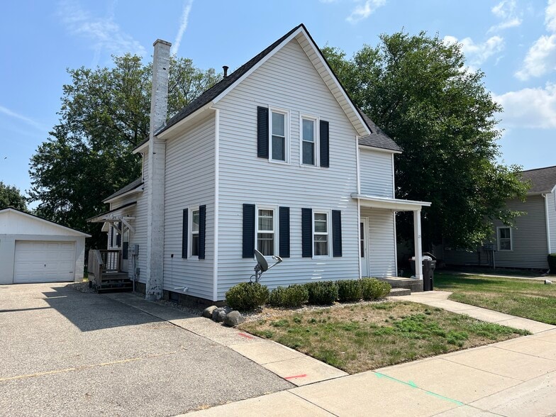 Primary Photo - 25 N Centennial St