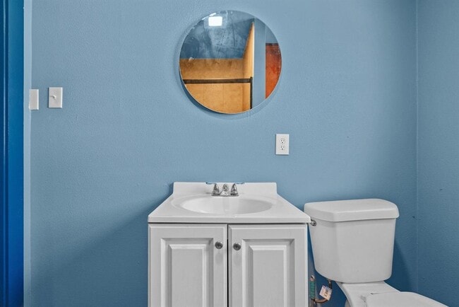 Building Photo - 1181 Graham St