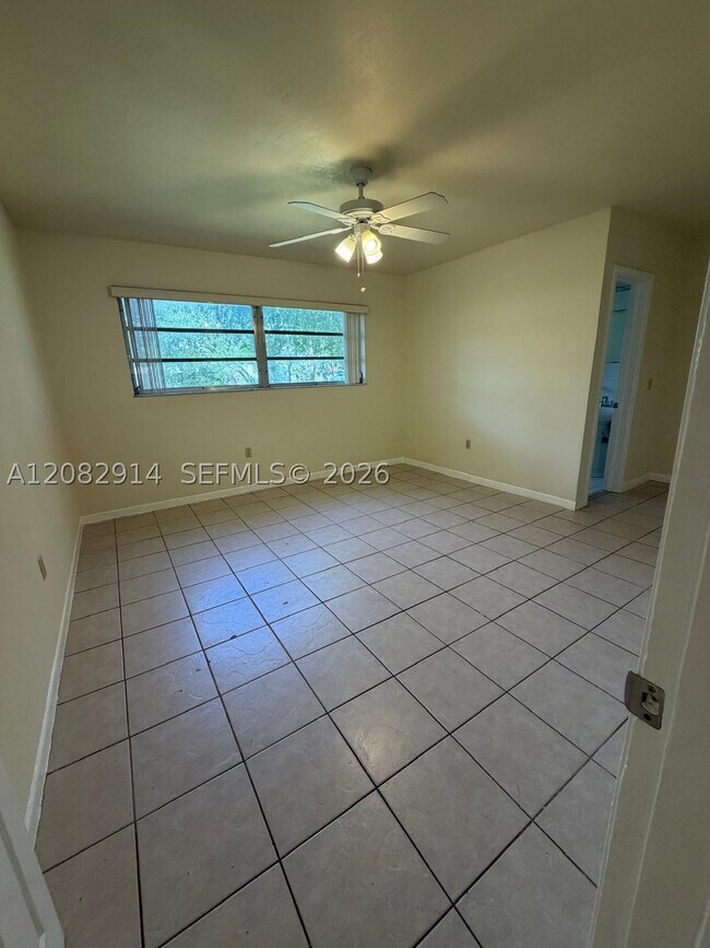 Building Photo - 7752 SW 106th St