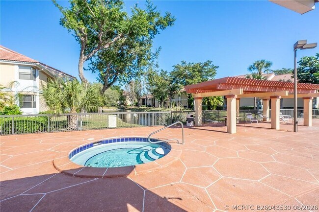 Building Photo - 5701 Riverside Dr