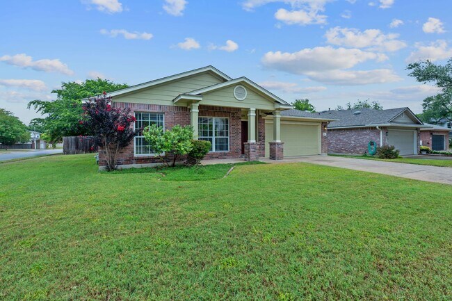 Building Photo - Immaculate 3 Bedroom, 2 Bath Home on Corner Lot in Cedar Park