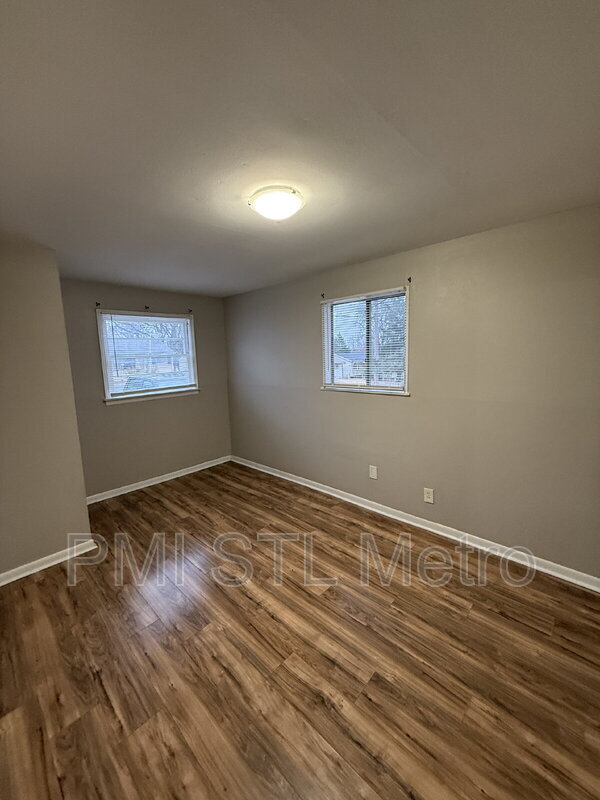 Building Photo - 36 Connolly Dr