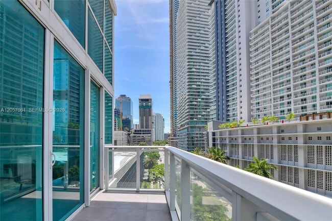 Building Photo - 1080 Brickell Ave