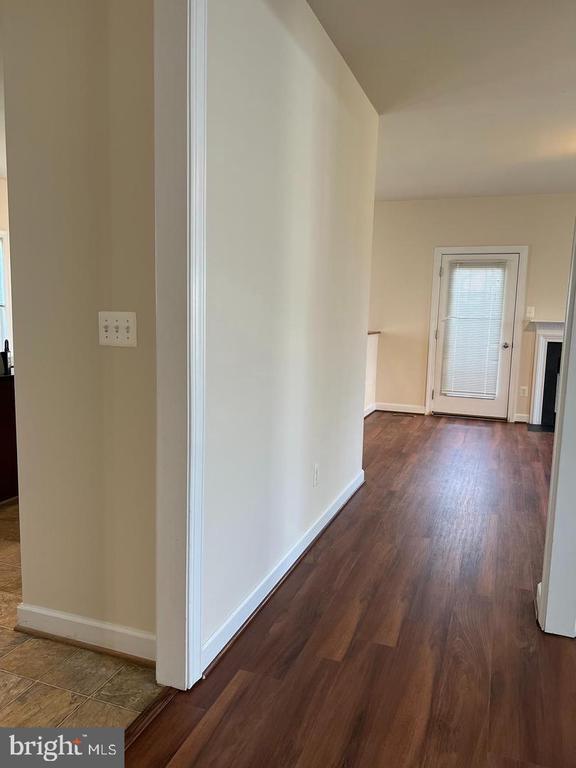 Building Photo - 6930 Westlawn Dr