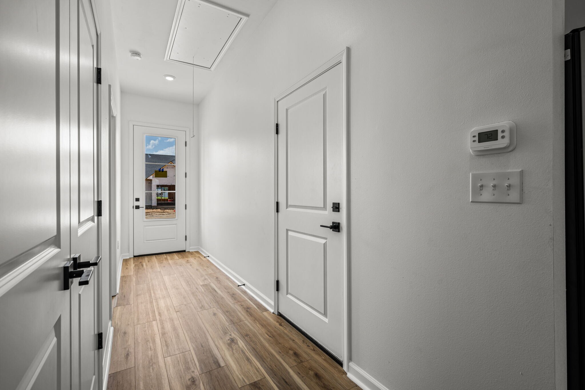 Building Photo - 250 Indigo Ln