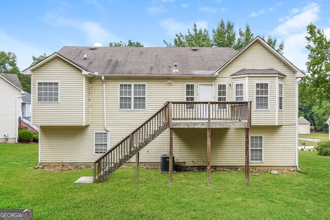 Building Photo - 3385 Slate Dr