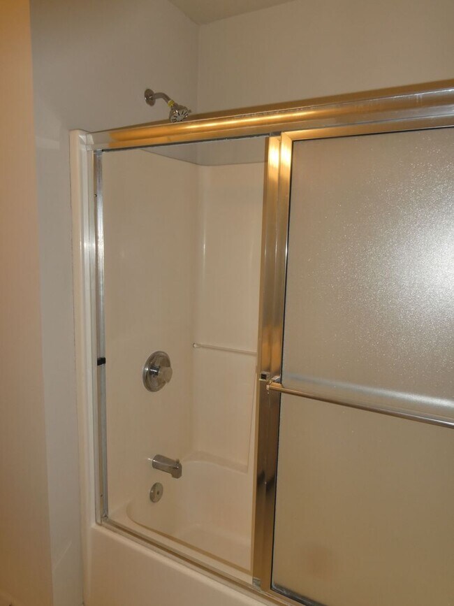 Building Photo - 4409 Derby Ridge Dr