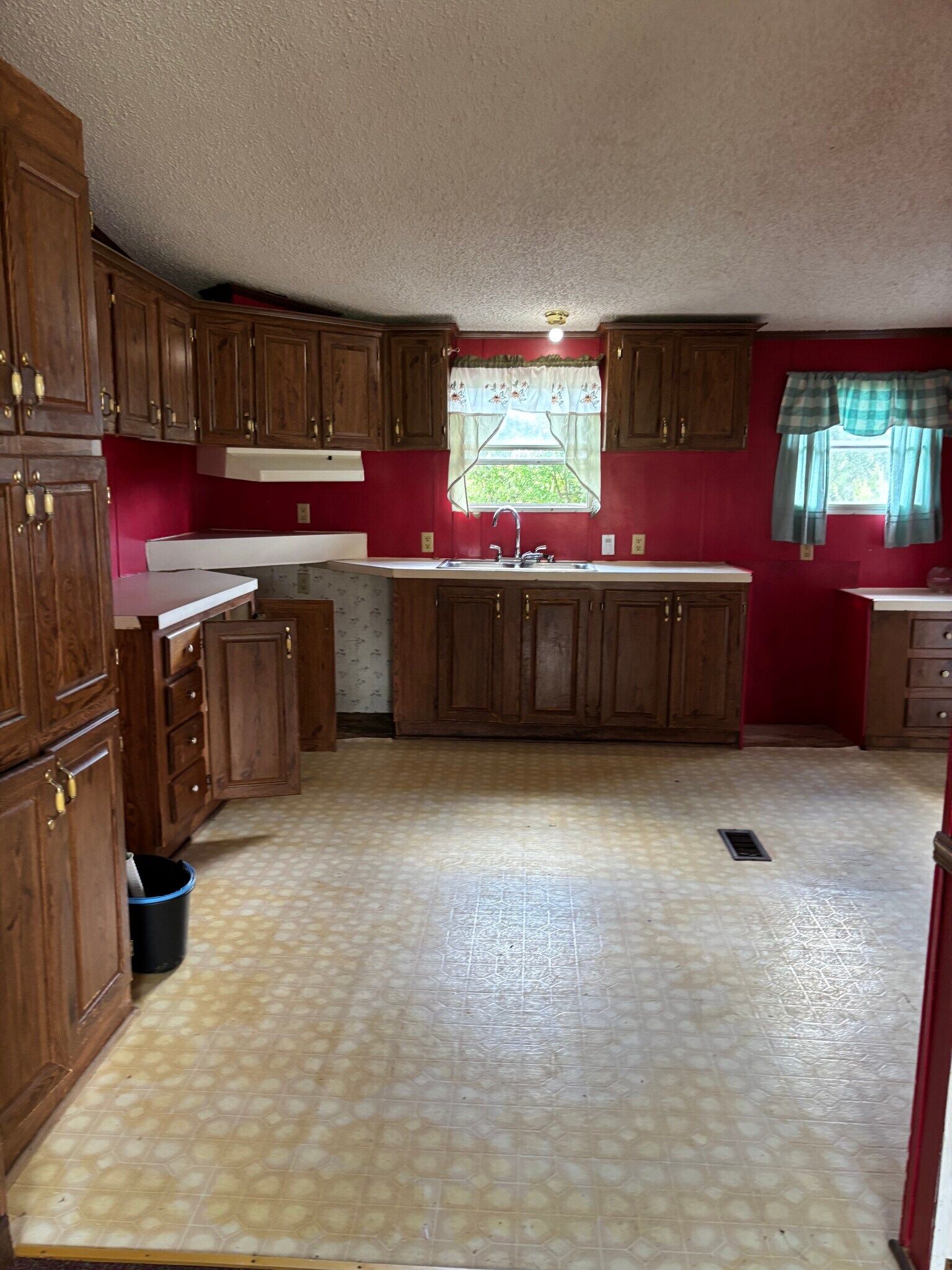 Building Photo - 3700 Kersey Rd