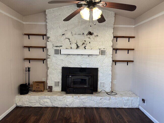 Building Photo - 895 Marion Anderson Rd