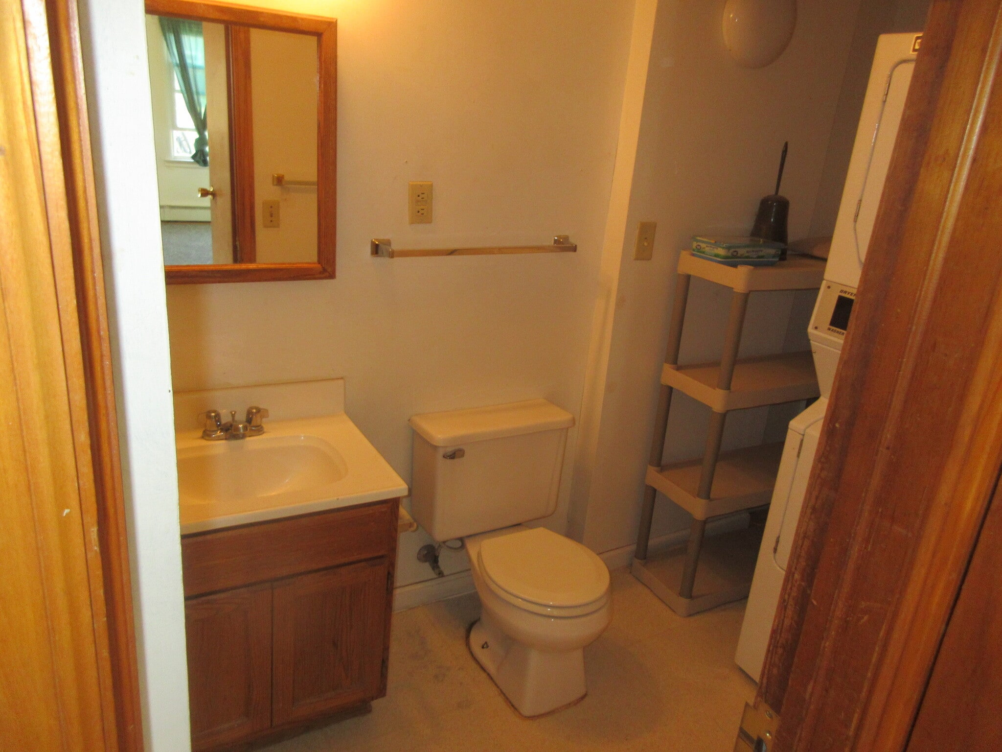 Building Photo - 719 Vincent Ct