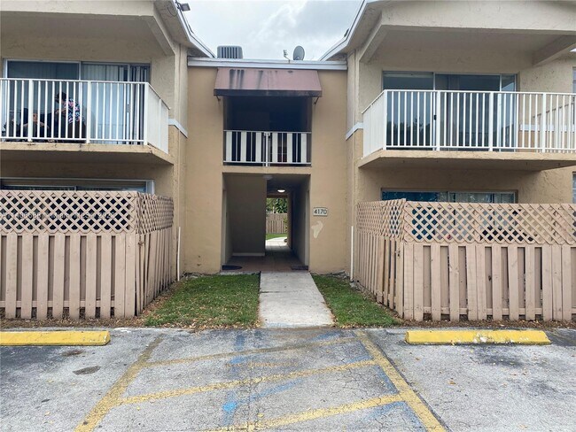 Building Photo - 4170 NW 79th Ave