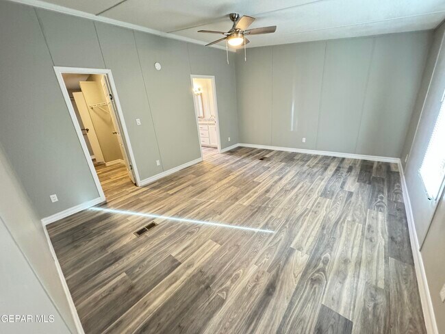 Building Photo - 241 Passmore Rd