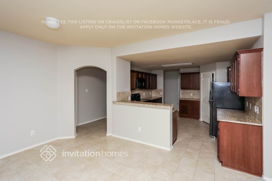 Building Photo - 2417 Hankinson Ln