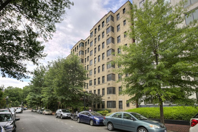 Building Photo - 1010 25th St NW