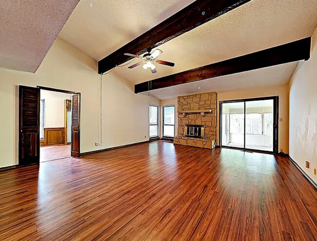 Building Photo - Come see your new 3 bedrooom, 2 bath house on a beautful corner lot in Union Schools!