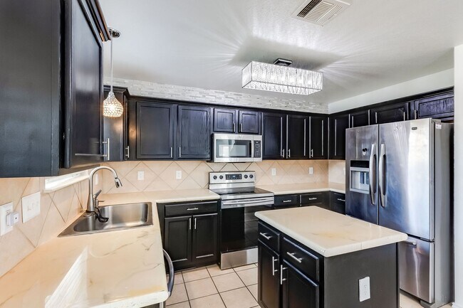 Building Photo - 4906 Causeway Ct