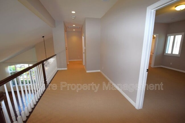 Building Photo - 1674 Bushgrove Ct