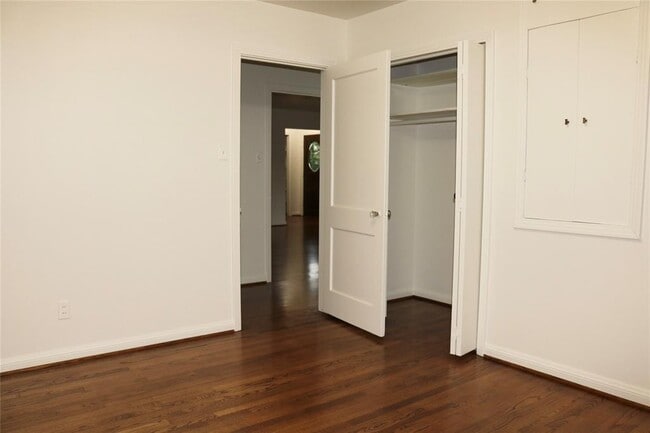 Building Photo - 4047 Merrick St