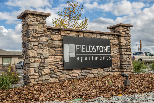 Building Photo - Fieldstone Apartments