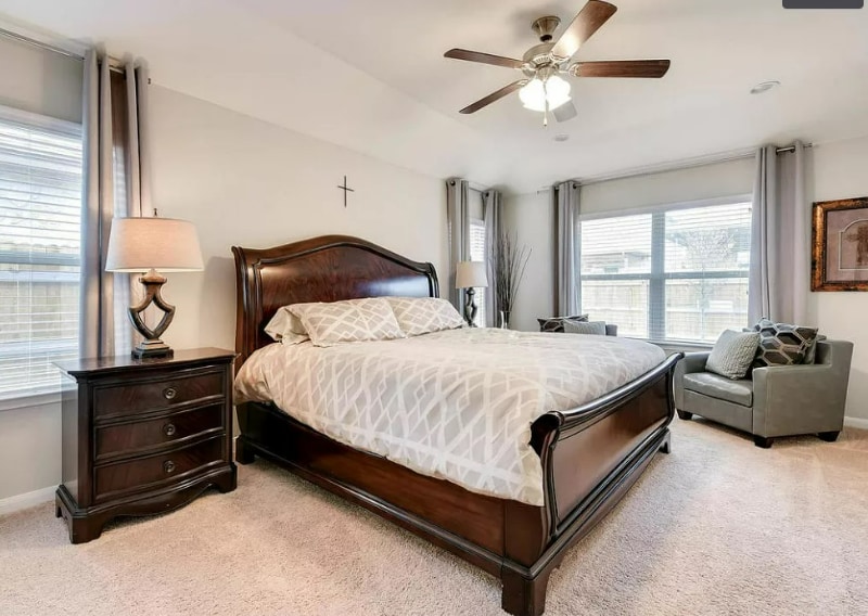 Building Photo - 2405 Muzzie Ln