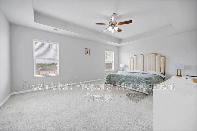 Building Photo - 300 Barony Pl Dr