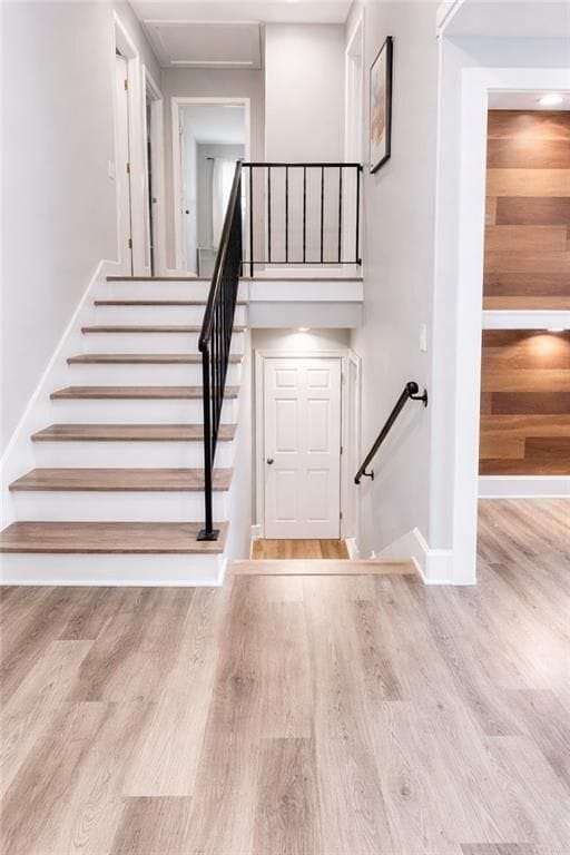 Building Photo - 3749 Pin Oak Cir