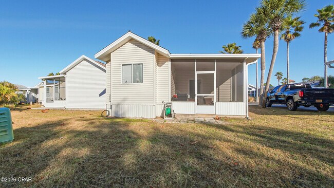 Building Photo - 1219 Thomas Dr