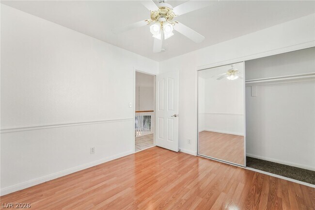 Building Photo - 1354 Silver Knoll Ave