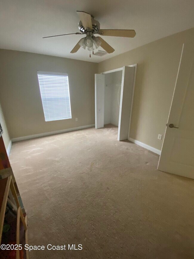 Building Photo - 3242 Merrick Ave