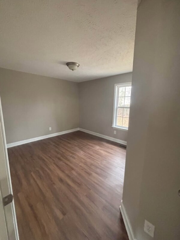 Building Photo - 1012 Crystal Bear Trail