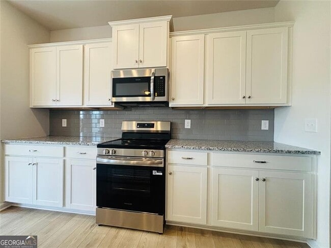 Building Photo - 206 Bastian Dr