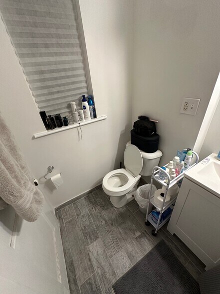 Building Photo - 38 Hemenway St