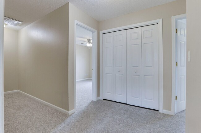 Building Photo - 103 McNair Dr