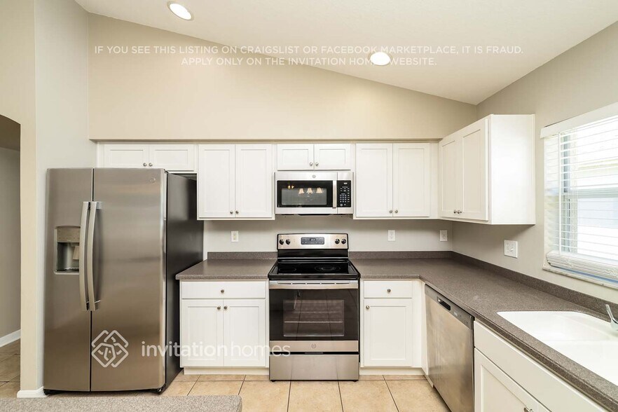 Building Photo - 16320 Bridgeglade Ln