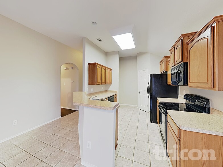 Building Photo - 2934 Margeaux Dr