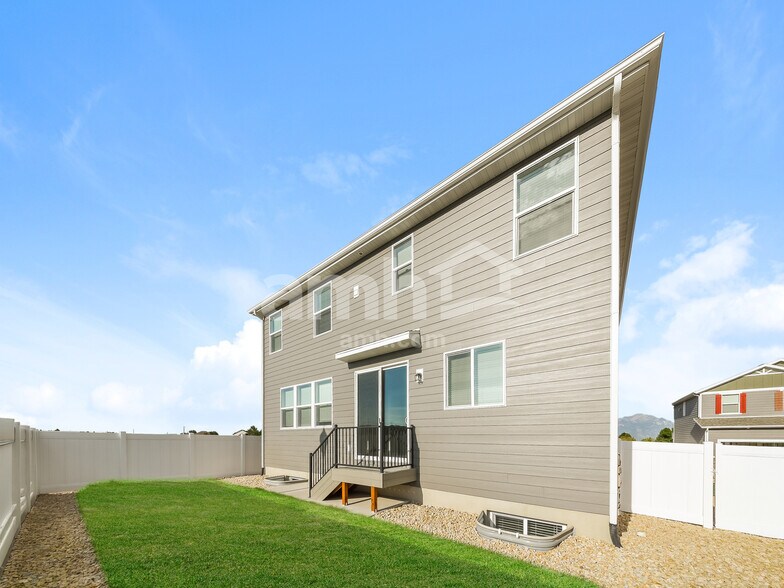 Building Photo - 5494 Damfield Ln