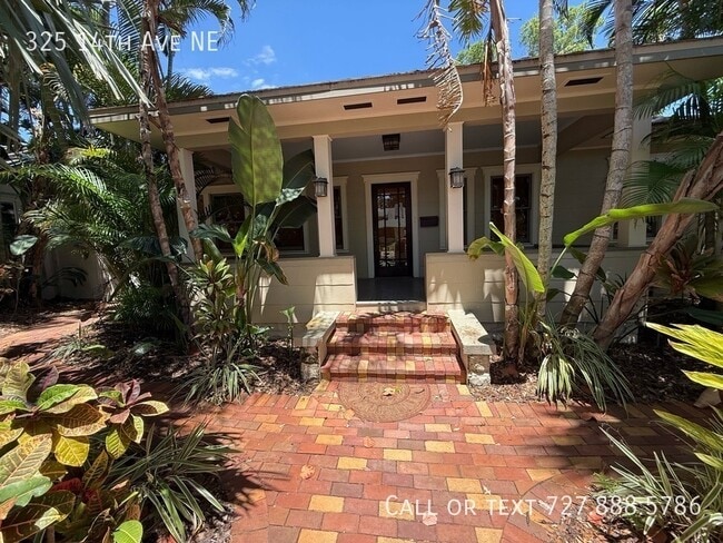 Building Photo - 325 14th Ave NE