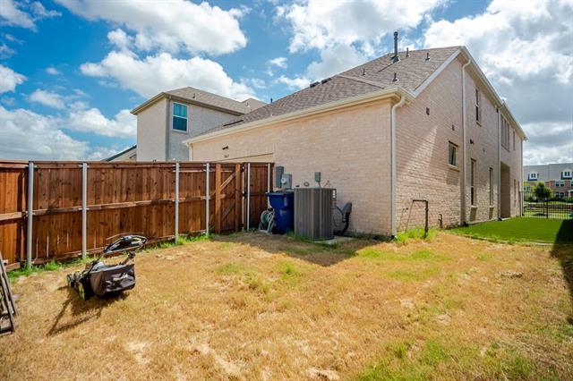 Building Photo - 8869 Bailey St