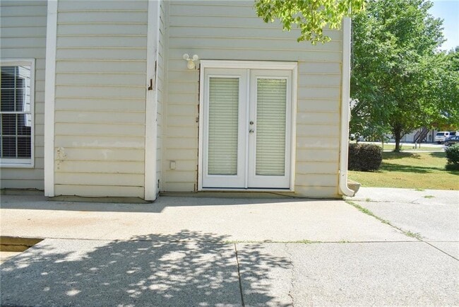 Building Photo - 131 Willow Stream Ct