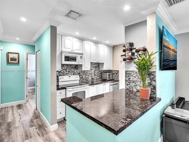 Building Photo - 1731 NW 7th Terrace