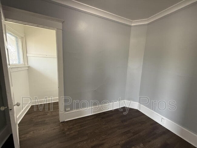 Building Photo - 2155 N 32nd St