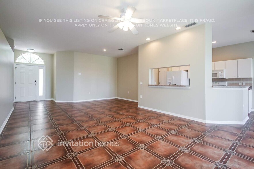 Building Photo - 6731 Monarch Park Dr