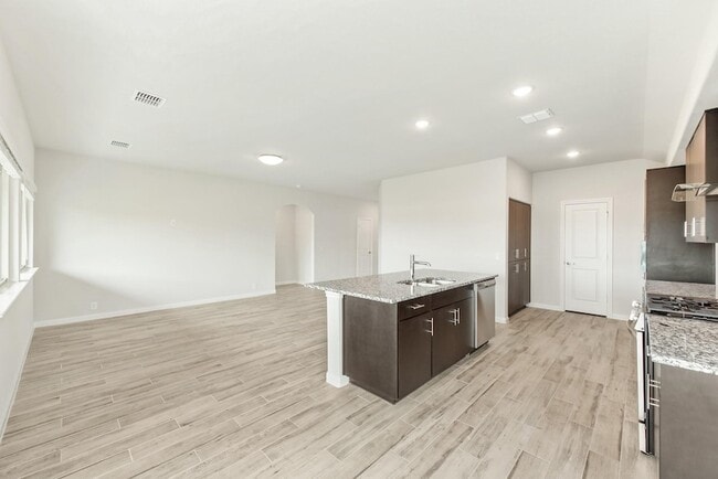Building Photo - 920 Elk Rdg Run