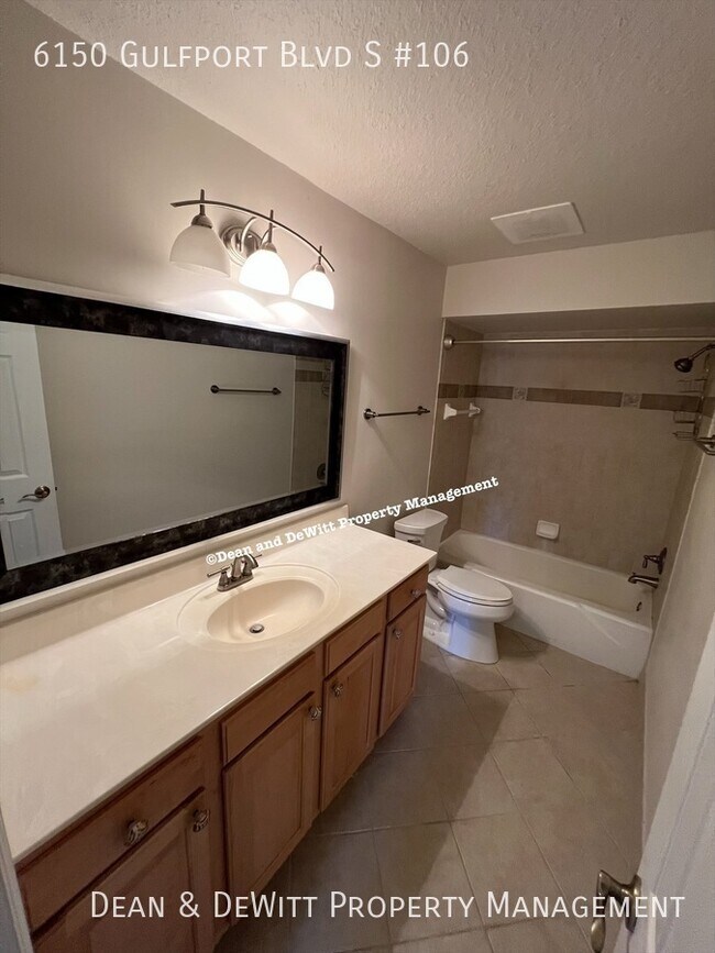 Building Photo - 6150 Gulfport Blvd S