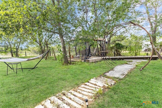 Building Photo - 218 Alexandra Ln