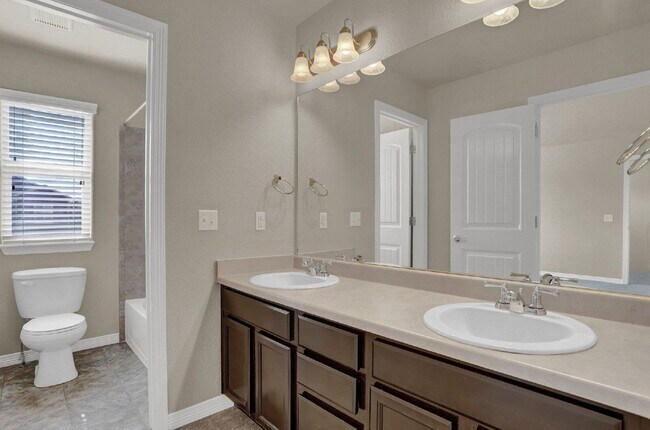 Building Photo - 2688 Sierra Springs Dr
