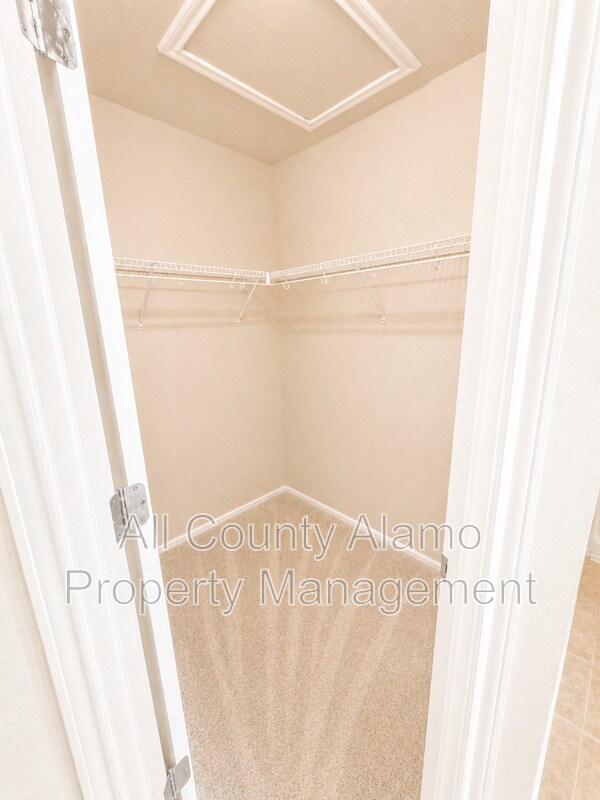 Building Photo - 4919 Celtic Cor