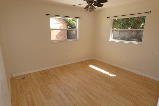 Building Photo - 4955 16th Ave N